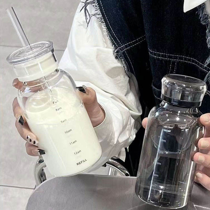 Aesthetic 450ml Glass Bottle – Time Marker, Straw & Heat-Resistant Design